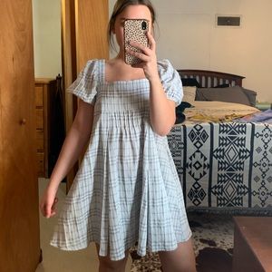 Puff leave plaid dress